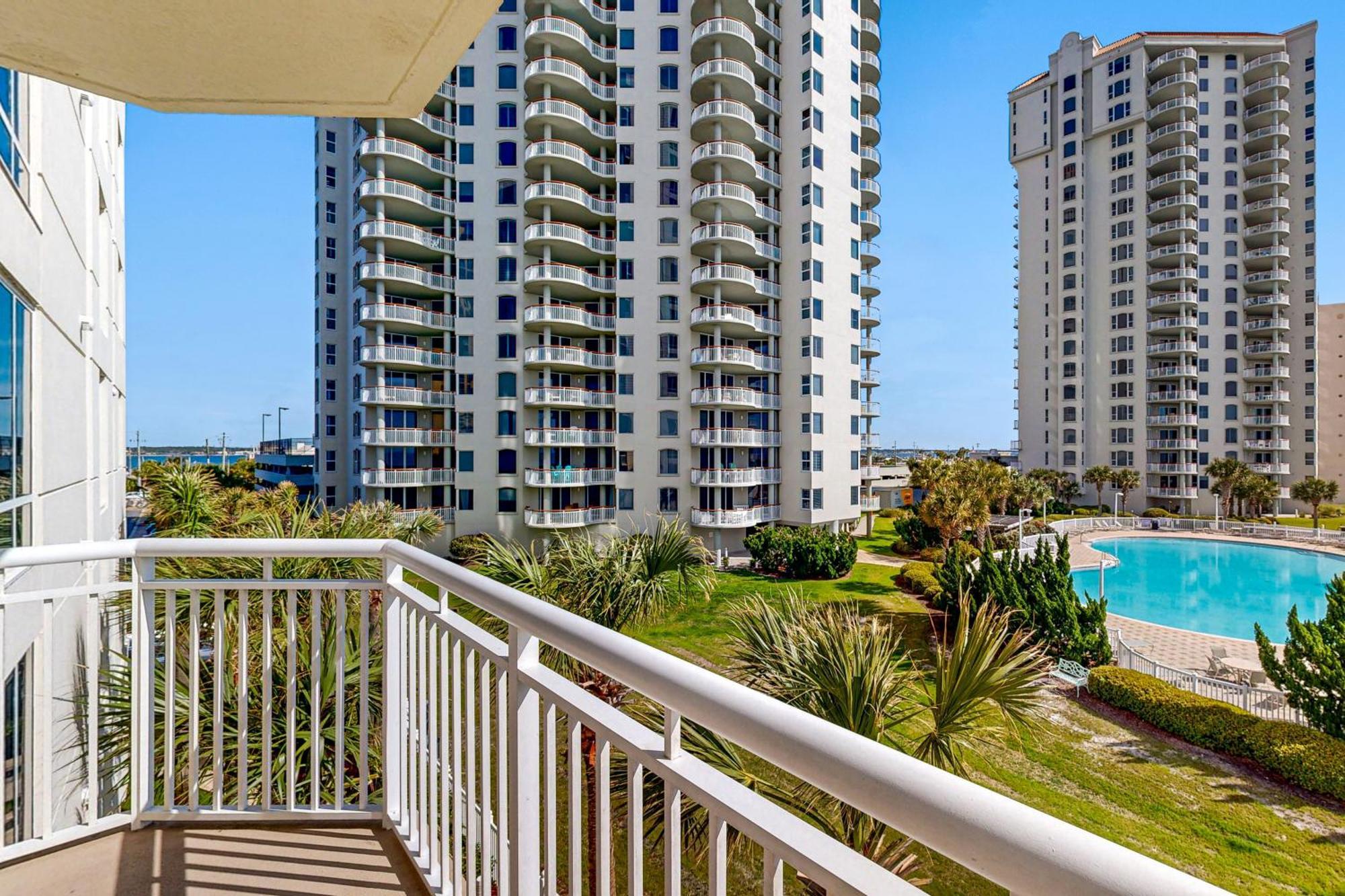Pearl Condos Navarre Room photo